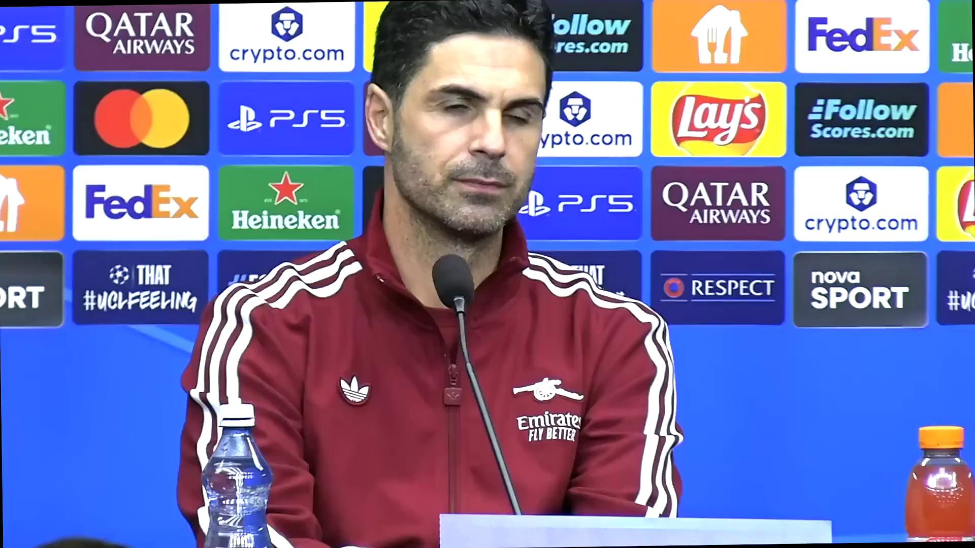  阿森纳训练开放日，赛后队长鼓劲引欢呼，欧冠在即，资深球员宣示担当-英雄联盟S15